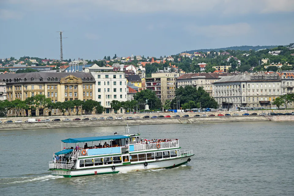 The Definitive Guide to Danube River Cruises in Budapest — The Public Transport Hack (BKK & MAHART)