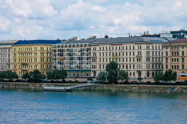 Újlipótváros & Angyalföld — Where to Stay