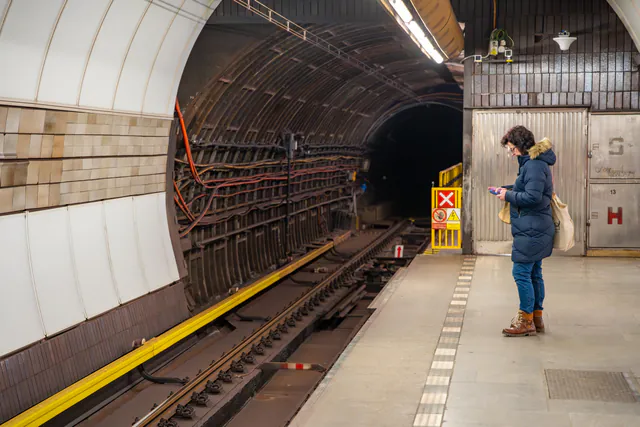 Prague Metro Guide — The 2026 Modernization and Line D Automation