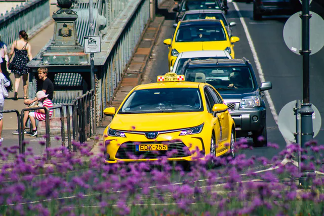 Navigating the Yellow Sea: The Complete Guide to Taxis and Rideshare in Budapest — The 'Hyenas': Scams and How to Avoid Them