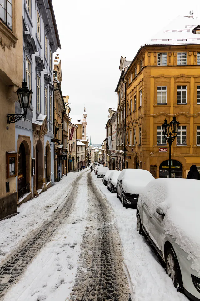 Winter Charm of Prague - Private Tour with PersonalPragueGuide — Gastronomic Integration: Winter Markets and Bohemian Cuisine