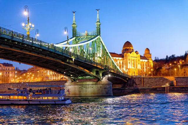 Budapest Danube Cruise with Dinner, Live Folk Music & Dance gallery 3