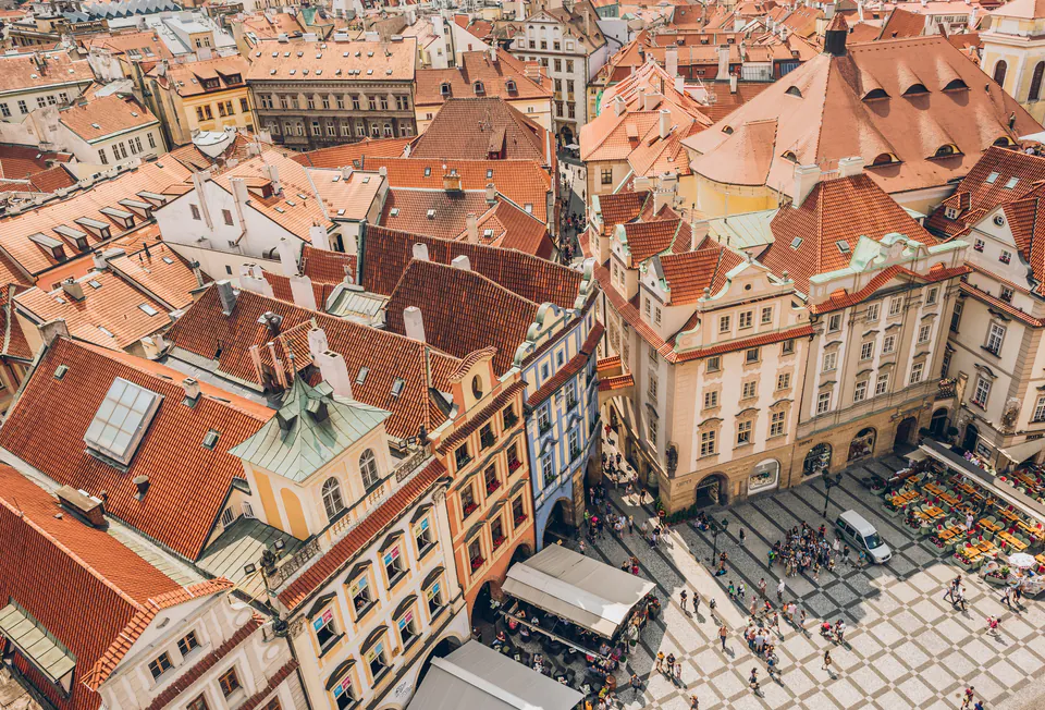 ibis Praha Old Town — Accommodation Typology, Acoustic Dynamics, and the Spatial Economy