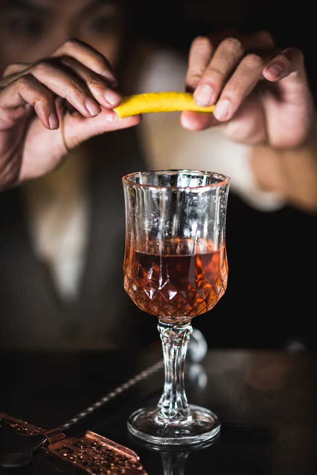 Hemingway Bar Praha — Masterful Mixology, Theatrical Presentation, and Culinary Techniques
