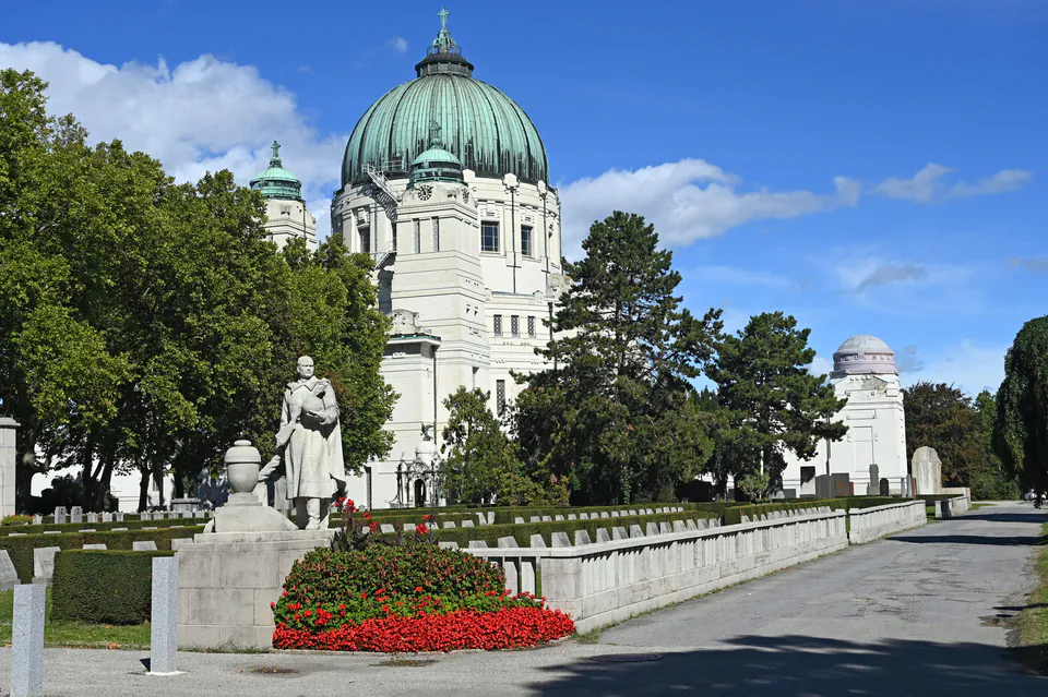Wiener Zentralfriedhof — historic view