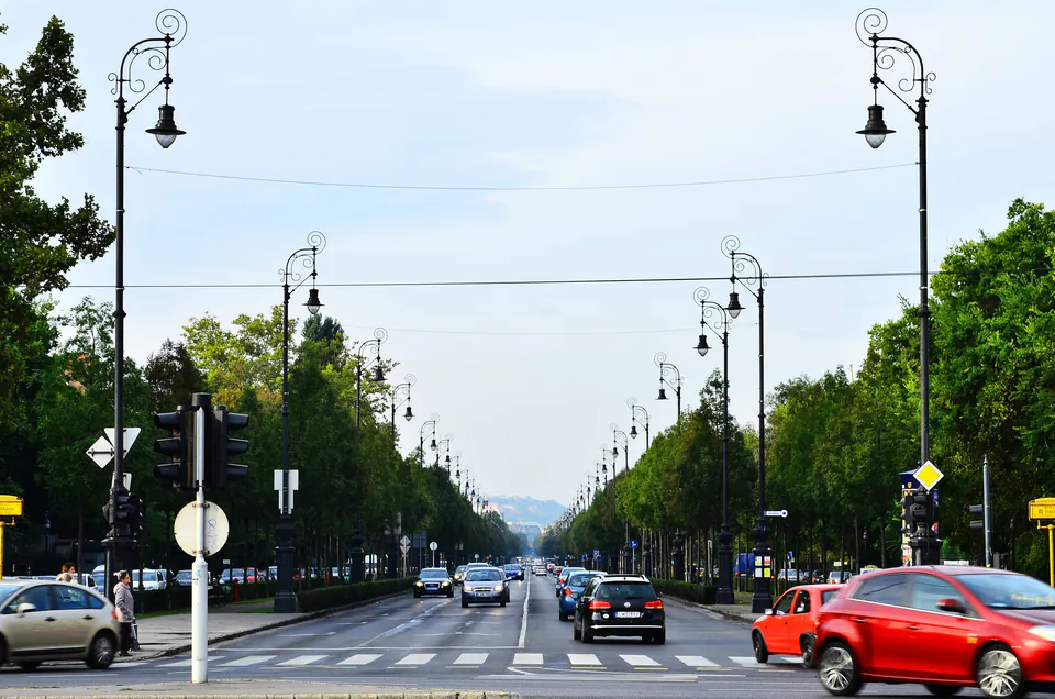 Andrássy Avenue — Photography Guide