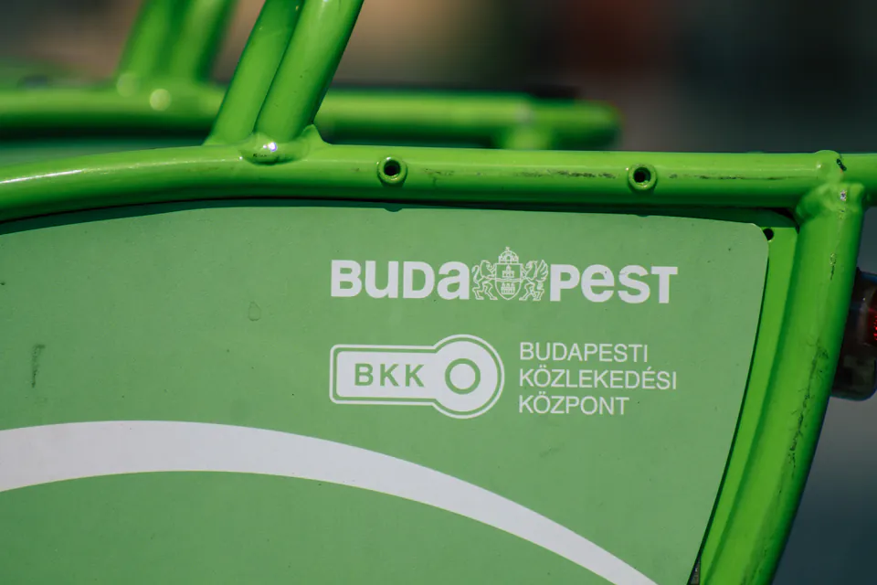 Budapest on a Budget: The Local’s Guide to Saving Forints — Mastering the BKK: Transport Hacks