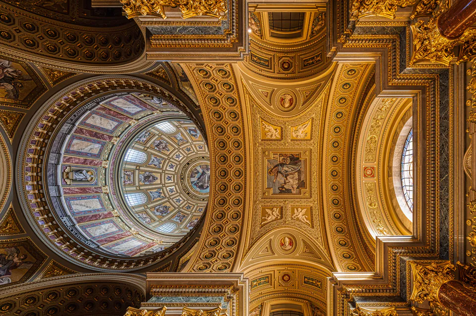 St. Stephen's Basilica — The Architecture