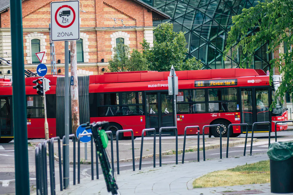 Zugló (City Park Area) — Safety & Practical Tips