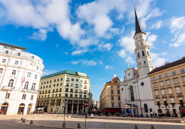 Michaelerplatz — photo 7