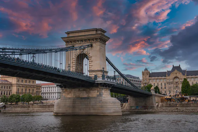 Széchenyi Chain Bridge — photo 5