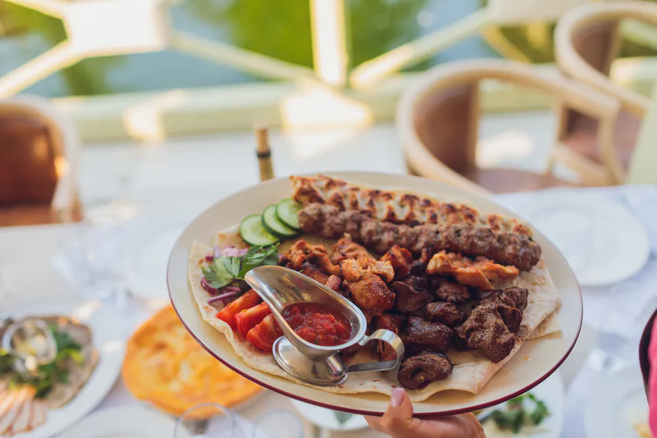 Crescents Over the Danube: The Complete Muslim Traveler’s Guide to Budapest — The Halal Food Scene: From Kebabs to Fine Dining