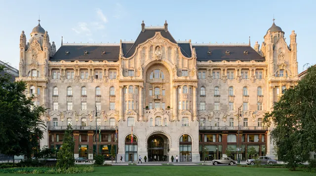 Four Seasons Hotel Gresham Palace — The Spa & Wellness Experience