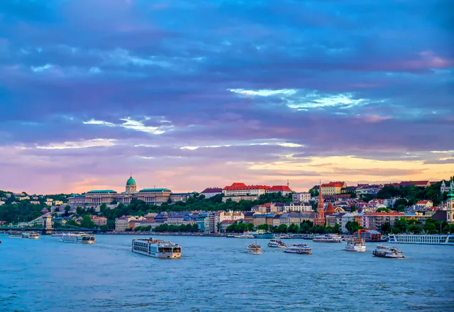 Budapest Danube Cruise with Dinner, Live Folk Music & Dance — Tips for the Best Experience