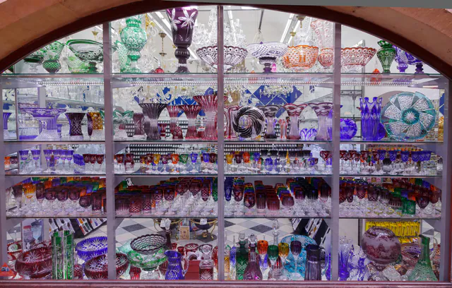 PRAGL - Prague Glass Experience