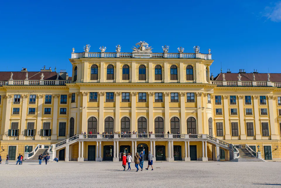 Château de Schönbrunn — L'architecture
