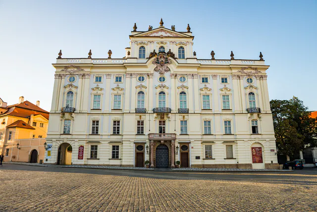 Národní galerie Praha — Aristocratic Grandeur at Hradčanské Square