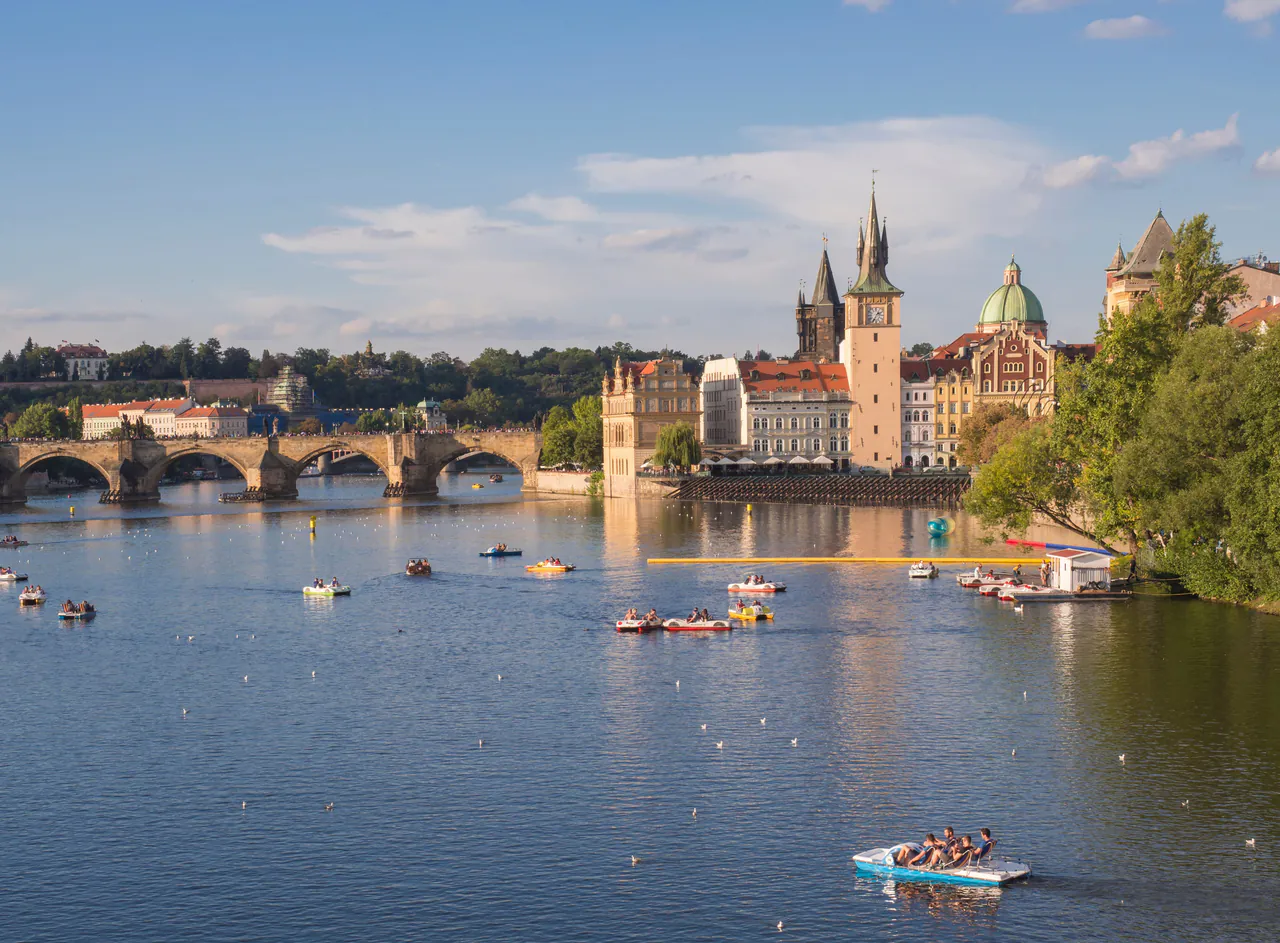 7 BEST VIEWS - PRAGUE eBIKE TOUR