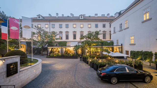 Mandarin Oriental, Prague