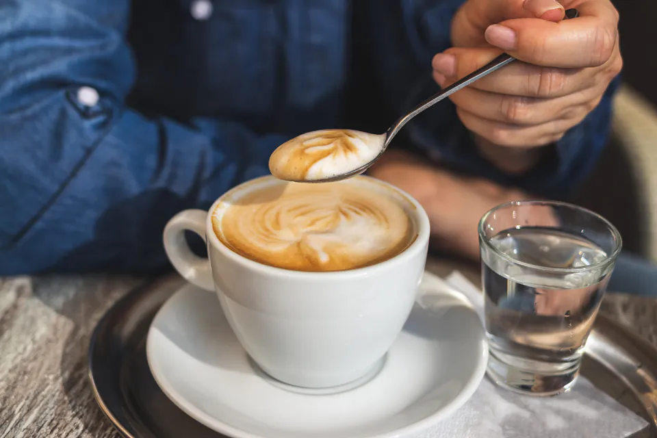 Guide de la culture des cafés de Vienne : le regard d'un habitant — Règles non écrites : étiquette et pourboires