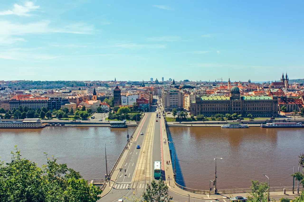 The Ultimate Summer Travel Guide to Prague