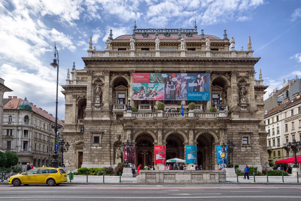 Hungarian State Opera House — historic view