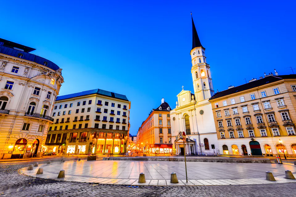 Michaelerplatz — photo 2