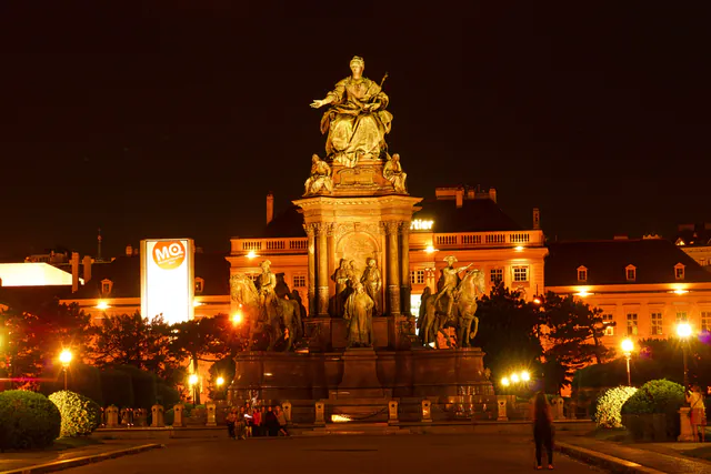 Monument à Marie-Thérèse — photo 11