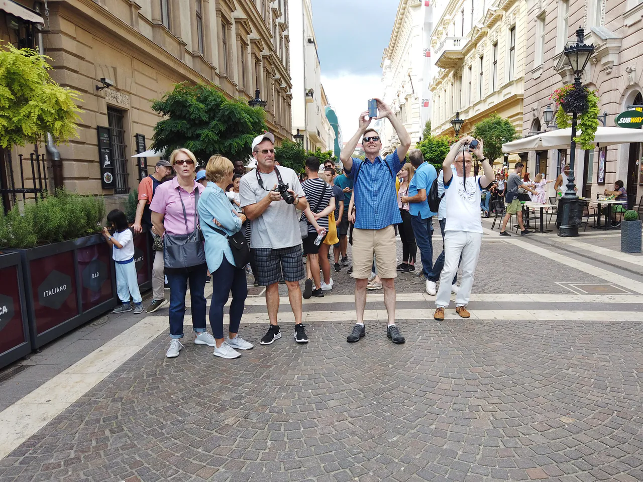 Budapest All in One Small Group Walking Tour with Strudel Stop