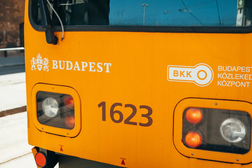 Budapest After Dark: The Ultimate Night Transport Guide — Tickets, Fines, and Security