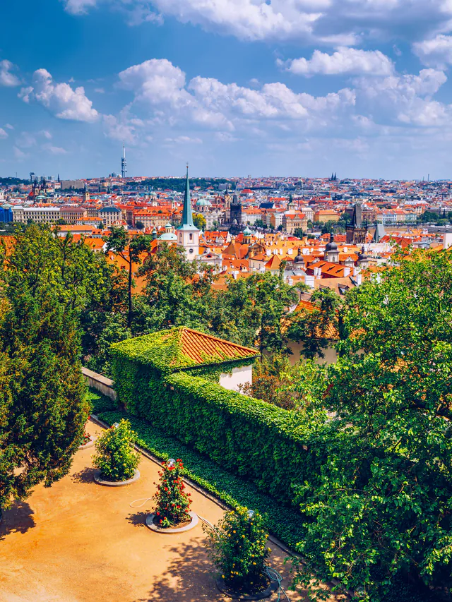 Vrtbovská zahrada (The Vrtba Garden) — The Summit’s Reward: The Gloriette, The Aviary, and the Prague Panorama