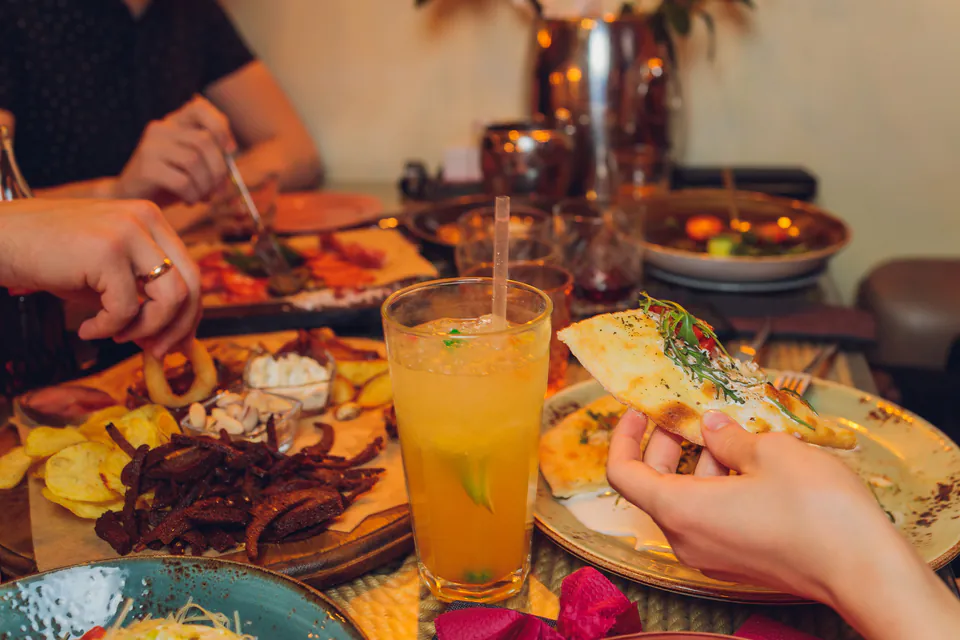 Bingo Bar Crawl — Drinks & Food