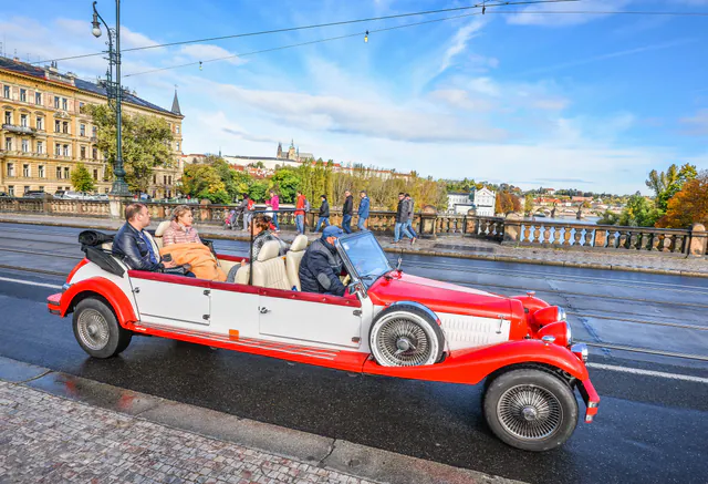1.5-Hour Oldtimer Convertible Prague Sightseeing Tour — gallery 2