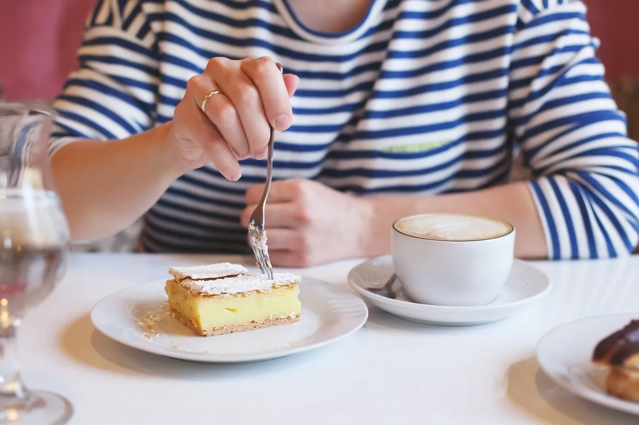 Vienna Sachertorte & Pastry Guide: The Ultimate Sweet Tooth Itinerary