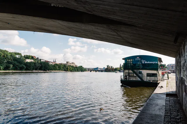 Jazz Boat — Gastronomic Execution and Culinary Logistics on the Vltava