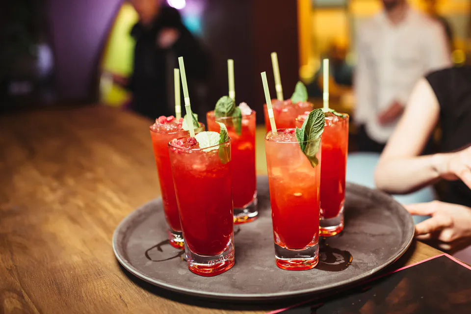 Chapeau Rouge — The Sociological Economics of Prague’s Nightlife