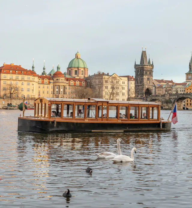 PRAGUE BOATS: 50-Minute Sightseeing Cruise — gallery 2