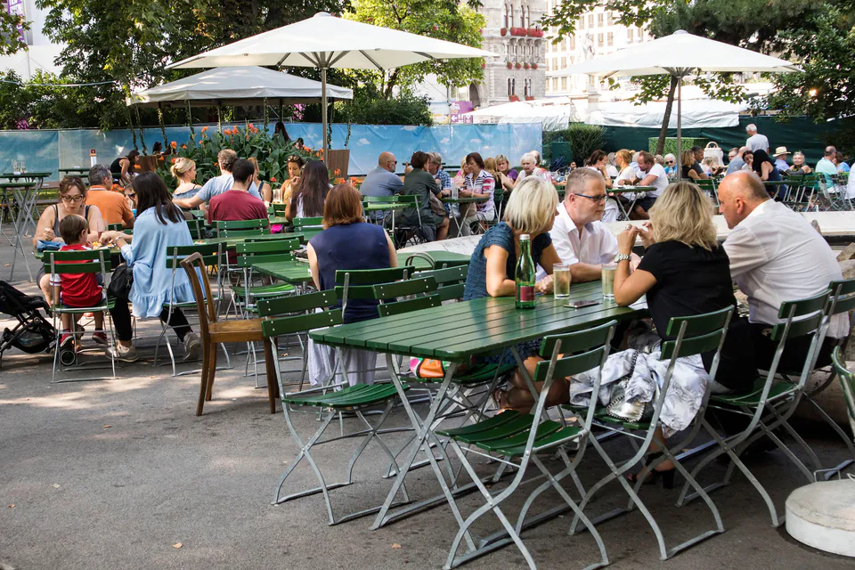 约瑟夫城 (剧院区) — 餐饮推荐