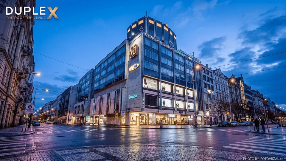 DupleX, The Rooftop Club — The Stratified VIP Hospitality Economy