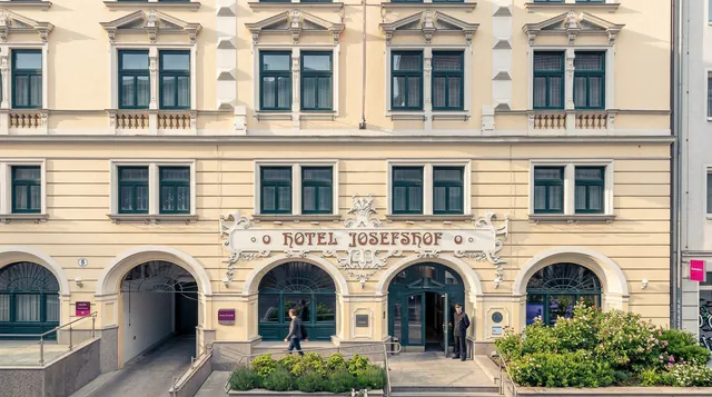 约瑟夫霍夫市政厅酒店