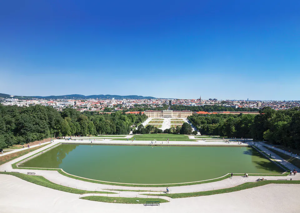 希青 (美泉宫) — 概览与特色