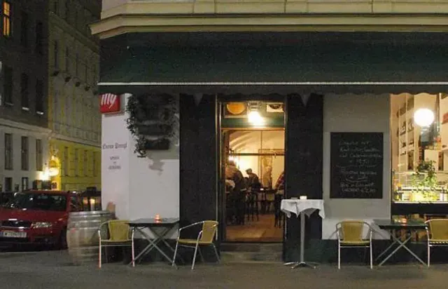 MINI餐厅与葡萄酒吧