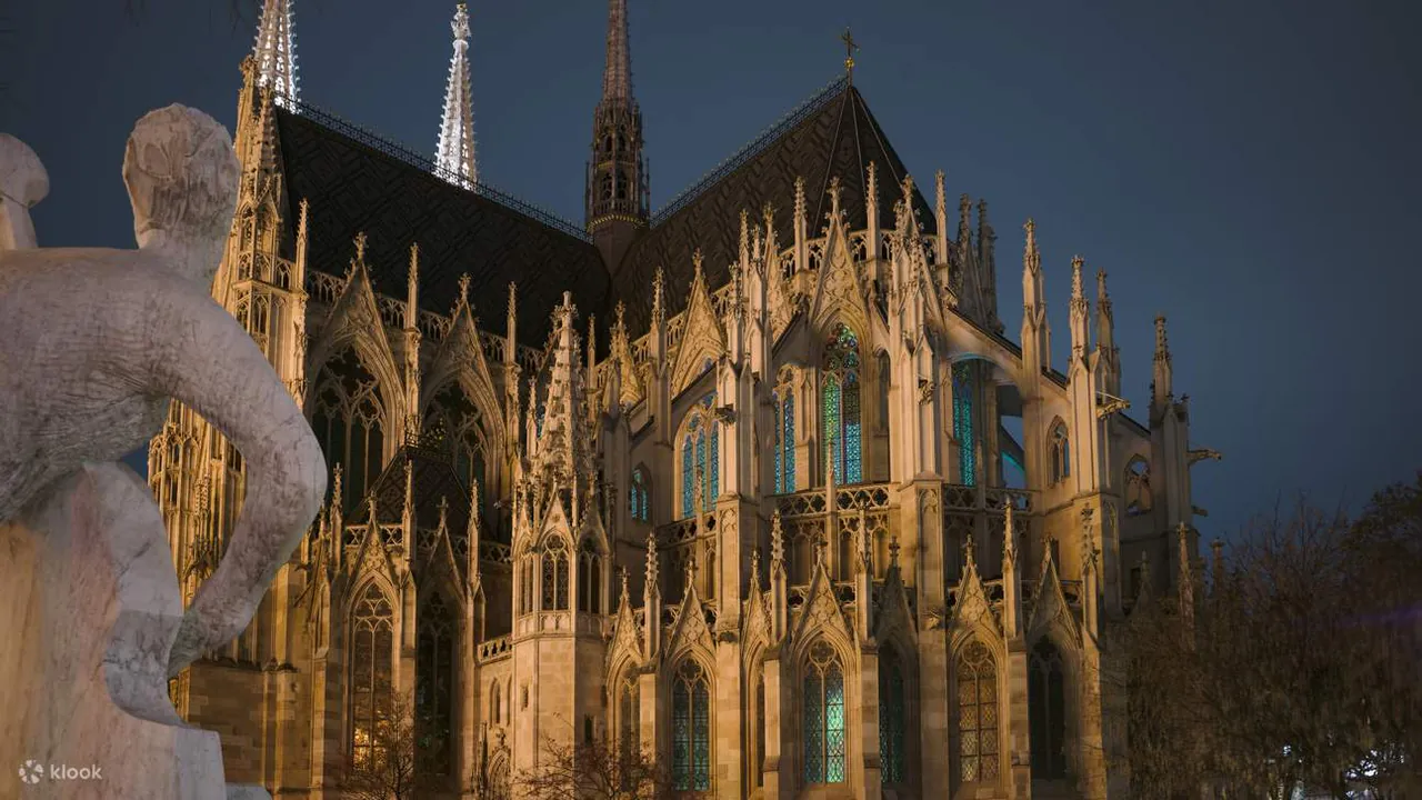 Spectacle immersif « Light of Creation » à l'Église votive