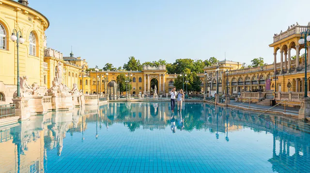 Sparty Széchenyi Bath Party — photo 7