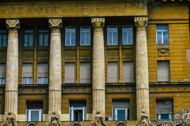 Panoptikum Budapest — The Building