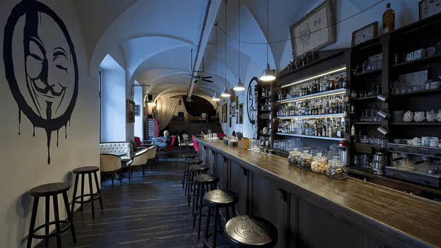 AnonymouS Bar