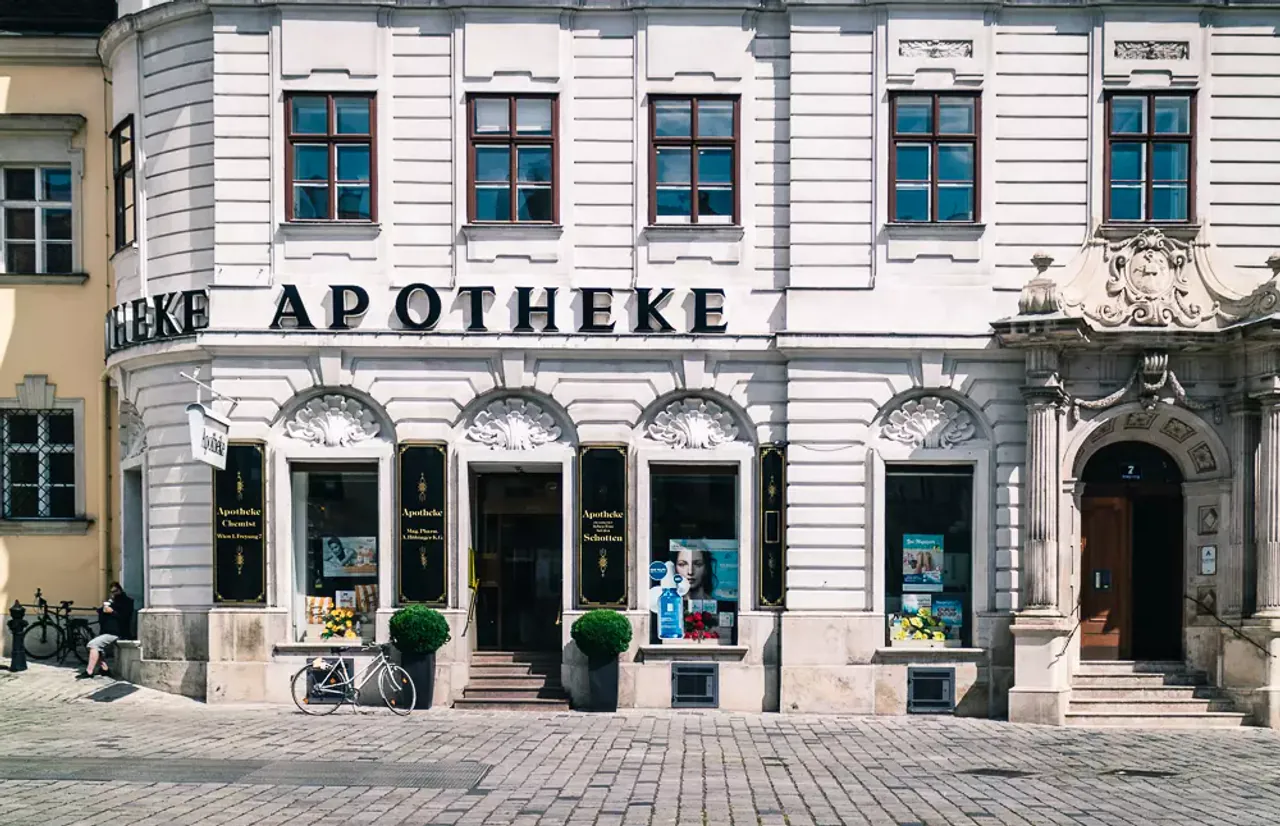 Vienna 医疗与药房指南：实用就医攻略