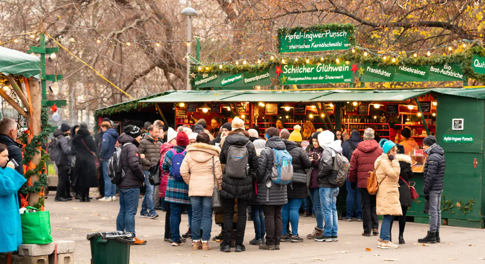 Vienna圣诞市集指南：资深本地人的深度报告 — Spittelberg：波希米亚村庄体验