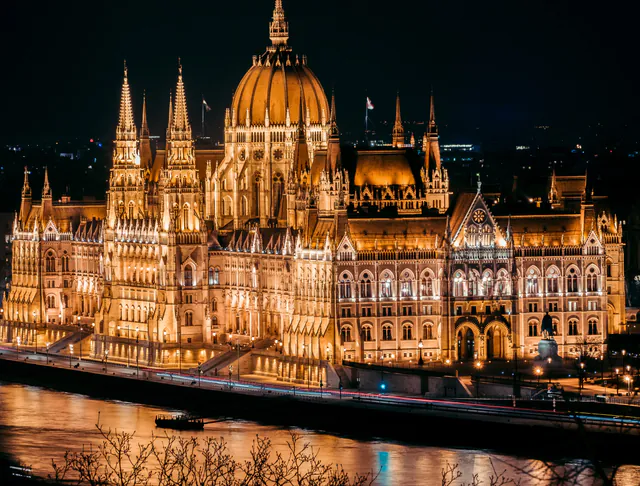 Hungarian Parliament Building — photo 11