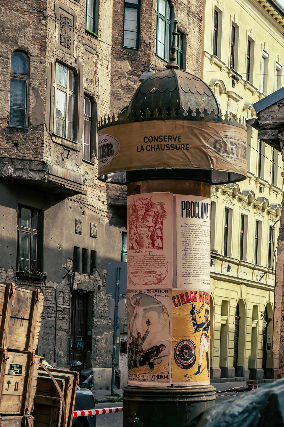 Original Budapest Pub Crawl — historic view